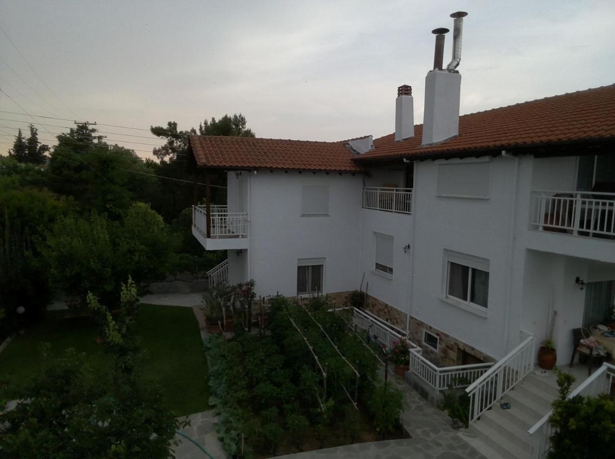 Katerina Rooms Nea Kallikrateia Экстерьер фото